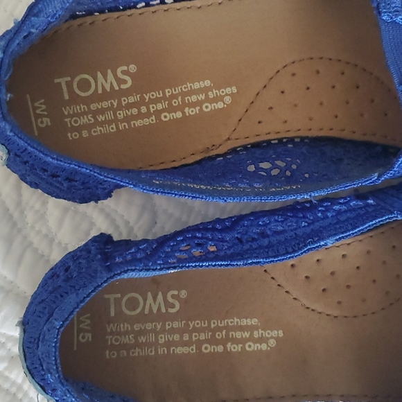 Blue Toms - Picture 2 of 3